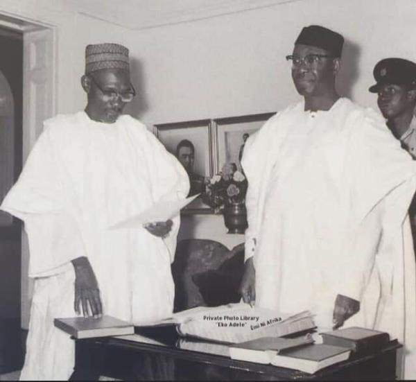 Nnamdi Azikiwe swears in Abubakar Tafawa Balewa as prime minister